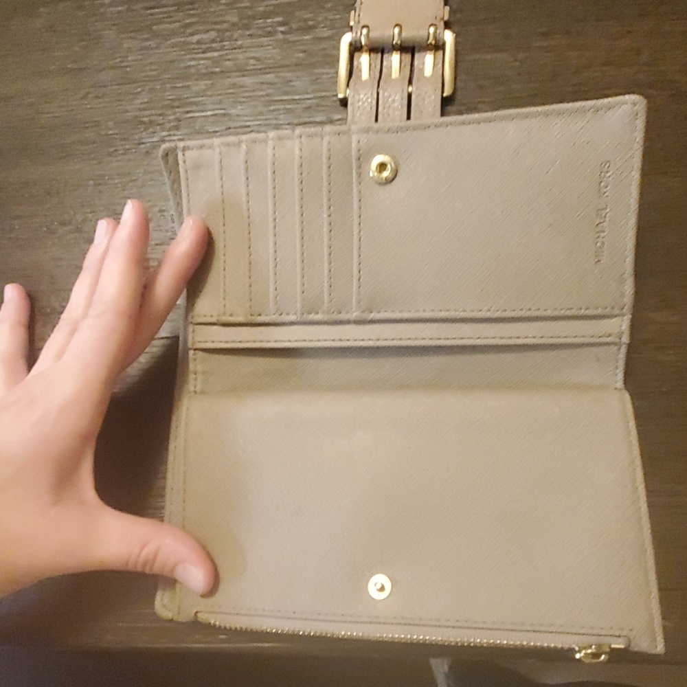 Wallet - Picture 3 of 4